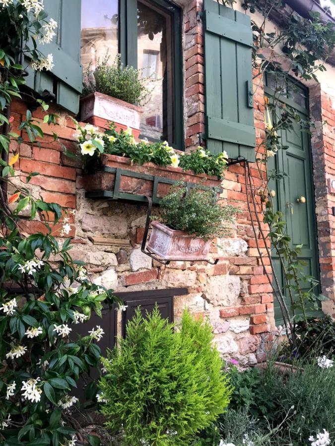 Отель Il Borgo Di Olive Sismano Экстерьер фото