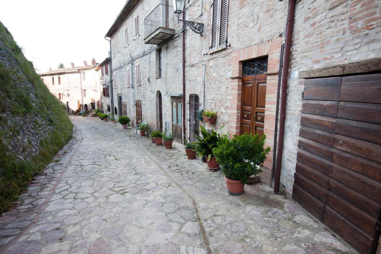 Отель Il Borgo Di Olive Sismano Экстерьер фото