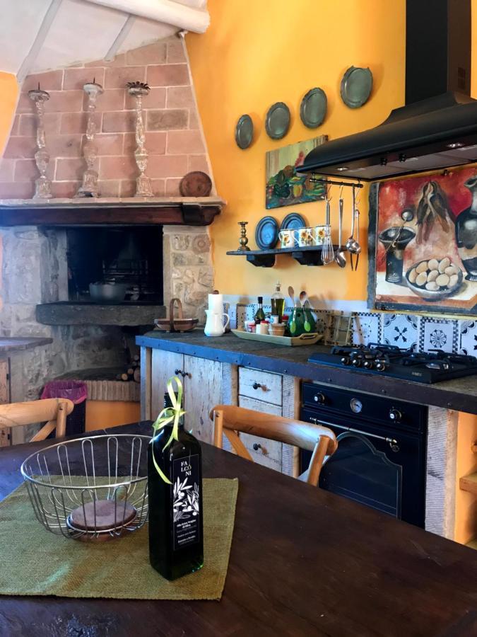 Отель Il Borgo Di Olive Sismano Экстерьер фото