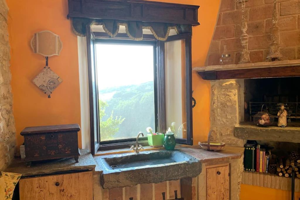 Отель Il Borgo Di Olive Sismano Экстерьер фото
